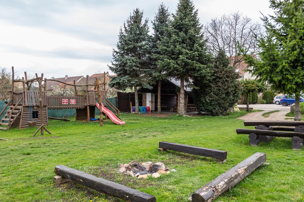 Apartmany U Babicky Mutěnice Extérieur photo